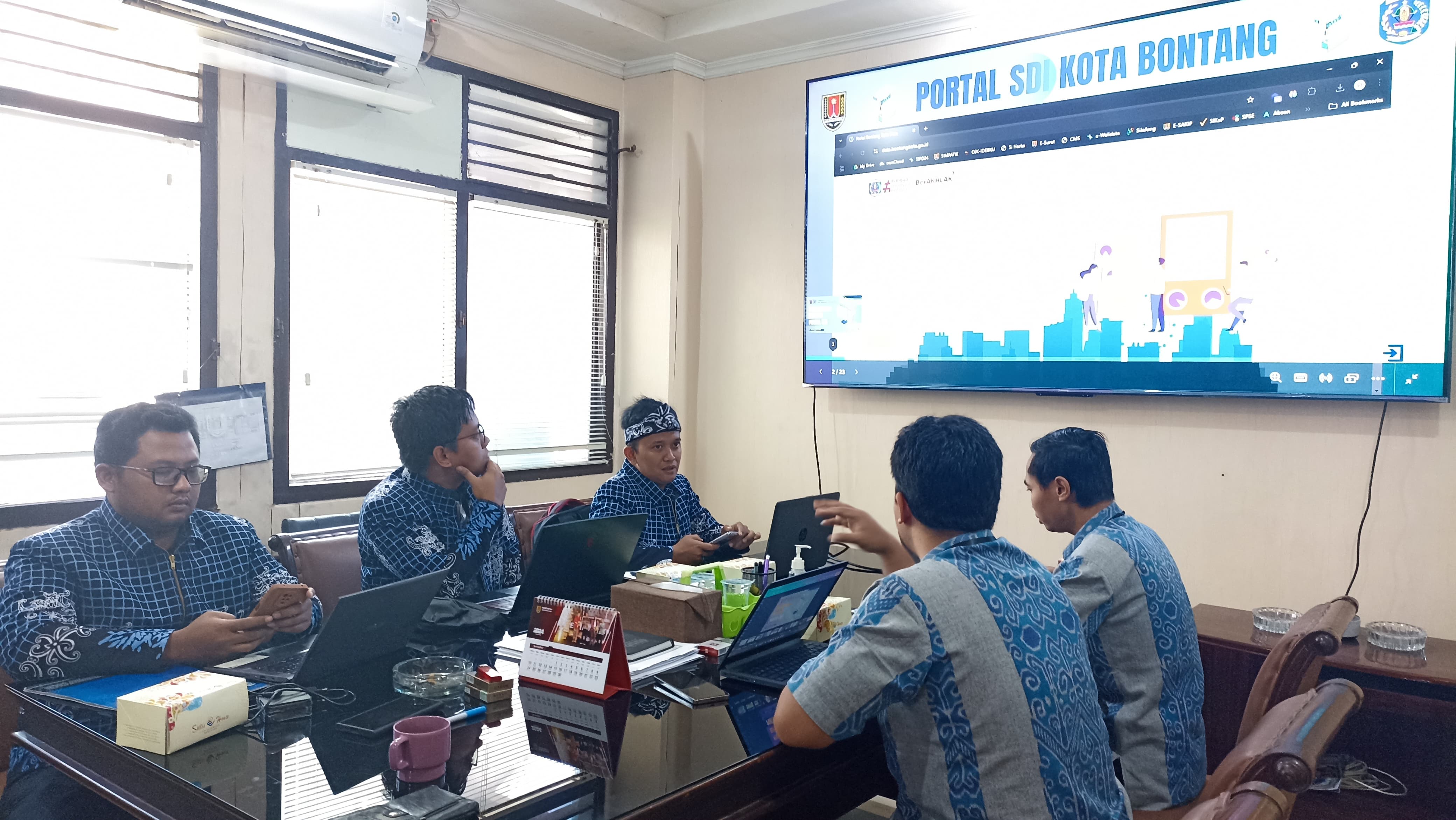 Menerima Kunjungan Konsultasi dan Koordinasi Pengembangan Portal SDI